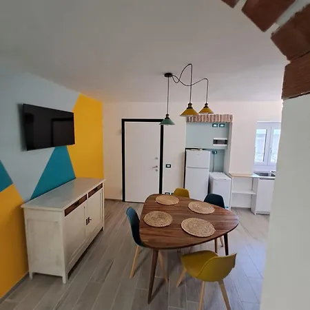 Stone House * San Maurizio D'opaglio